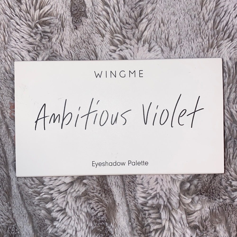 Wing Me ambitious violet eyeshadow palette